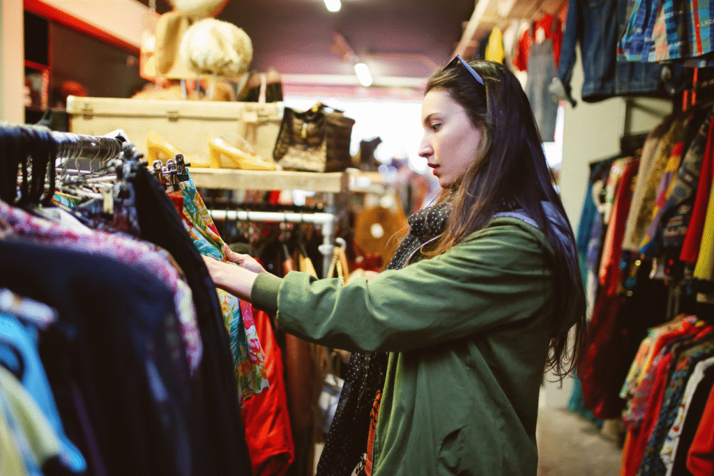 7 Smart Reasons I Love Buying Second Hand Items (and You Should Too!): Sickpage