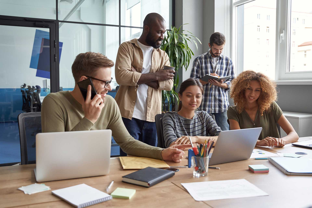 How Can These 10 Smart Digital Nomads Jobs Give You More Freedom to Work From Anywhere? - Sickpage